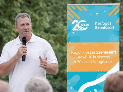 Mozdulj Velünk Egyesület arculattervezés rendezvényen rollup és vizuális elemekkel