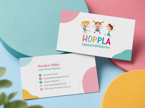 Hoppla Fejlesztőközpont névjegykártya arculattervezés