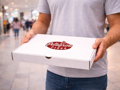 pizzásdoboz csomagolás pizzéria logóval