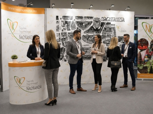 Nagykanizsa expo stand és sajtófal arculati grafikai tervezés